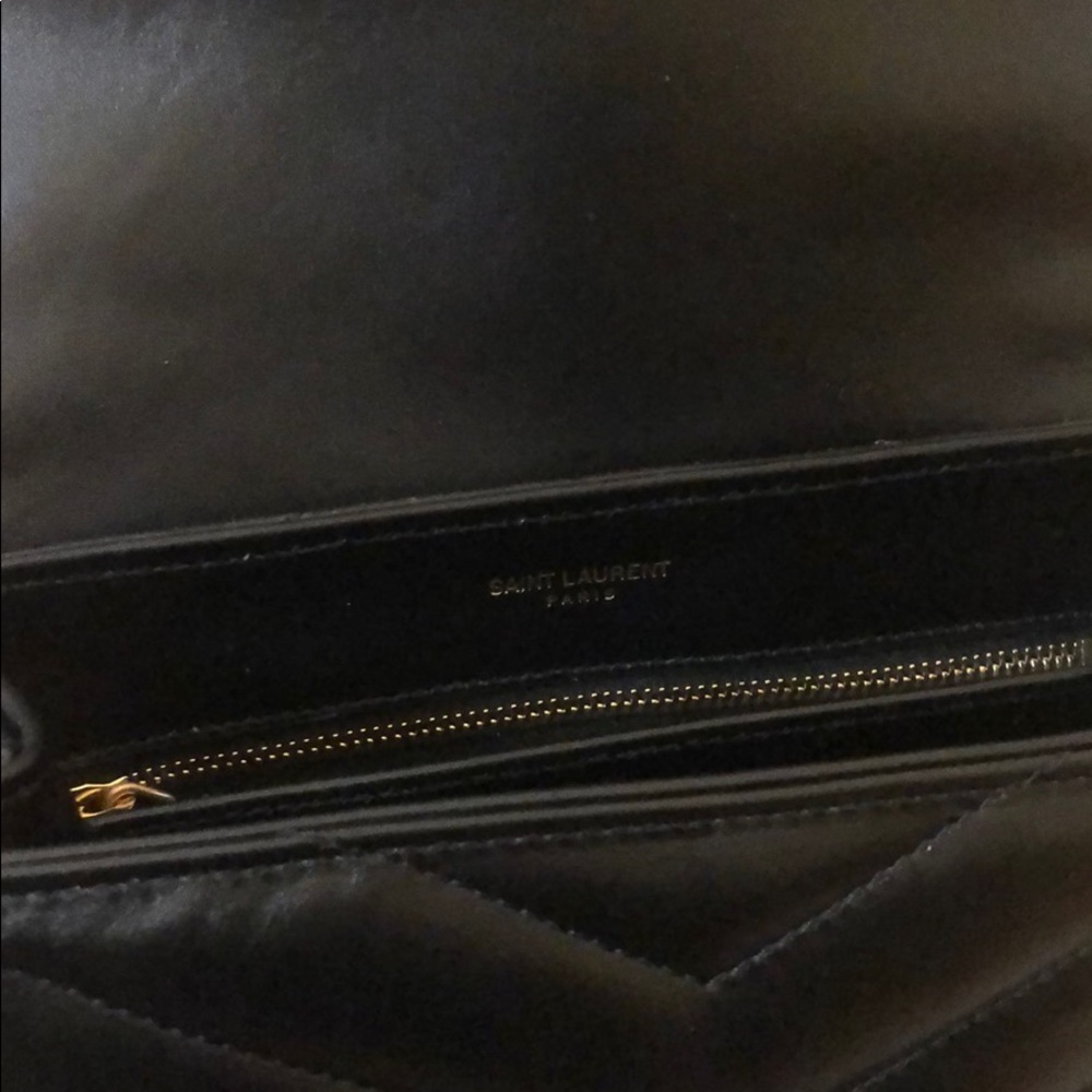 Authentic YSL Toy Lou Lou - Picture 4 of 9
